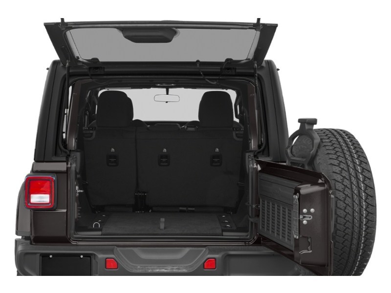 2019 Jeep Wrangler Unlimited Sahara 4x4 Exterior Shot 4