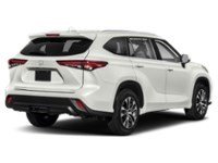 2022 Toyota Highlander XLE AWD Exterior Shot 2