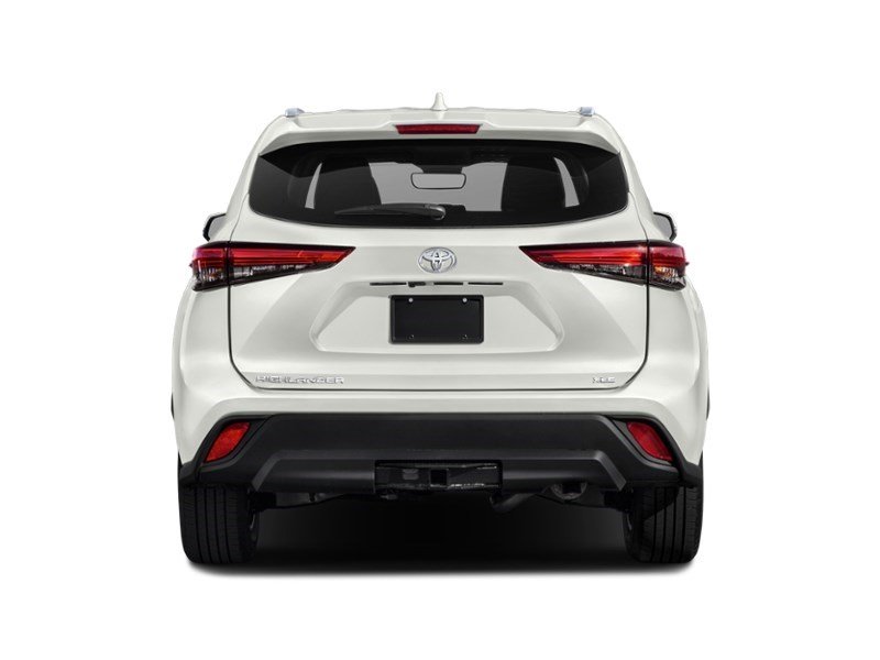 2022 Toyota Highlander XLE AWD Exterior Shot 7
