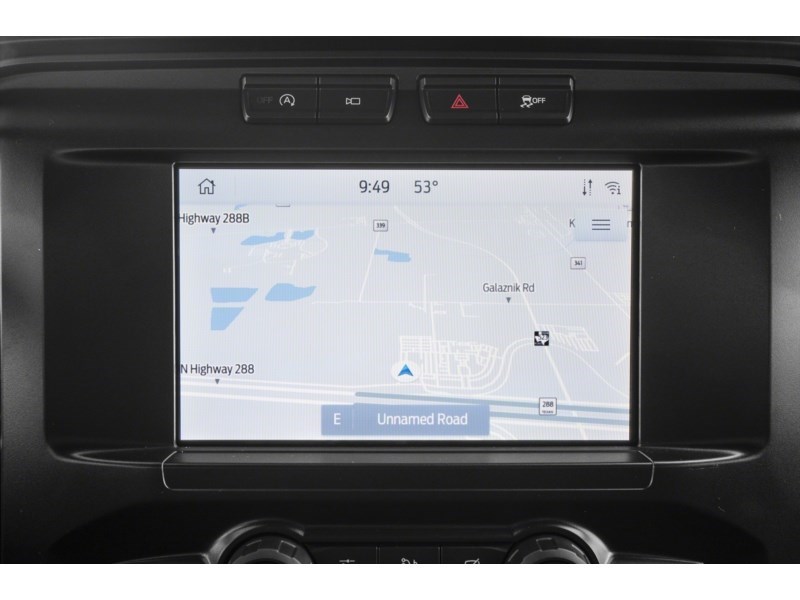2022 Ford F-150 XL 4WD SuperCrew 5.5' Box Interior Shot 8