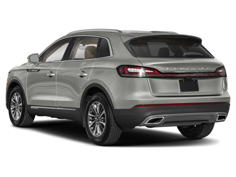 2022 Lincoln Nautilus Reserve AWD Exterior Shot 9