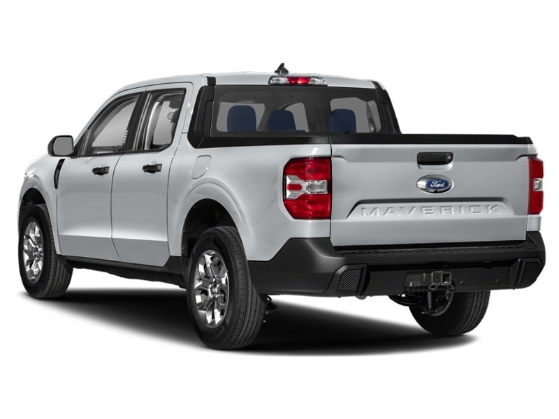 2022 Ford Maverick XLT AWD SuperCrew Exterior Shot 9