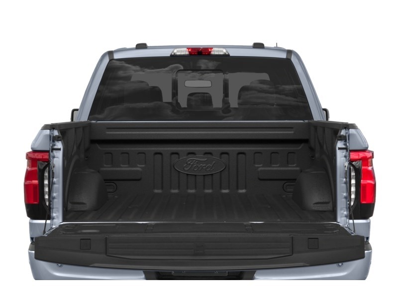 2023 Ford F-150 Lightning Platinum 4WD SuperCrew 5.5' Box Exterior Shot 3