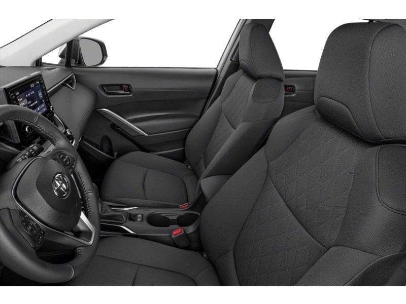 2022 Toyota Corolla Cross LE AWD Interior Shot 4