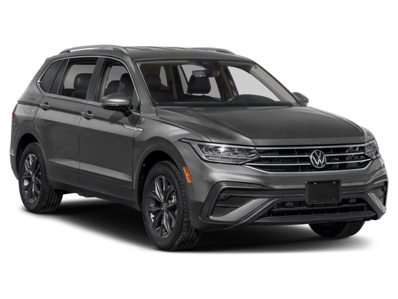 2024 Volkswagen Tiguan Comfortline 4MOTION Exterior Shot 8