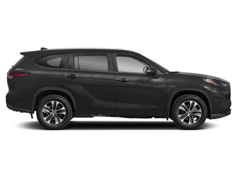 2026 Toyota Highlander XLE AWD Exterior Shot 10