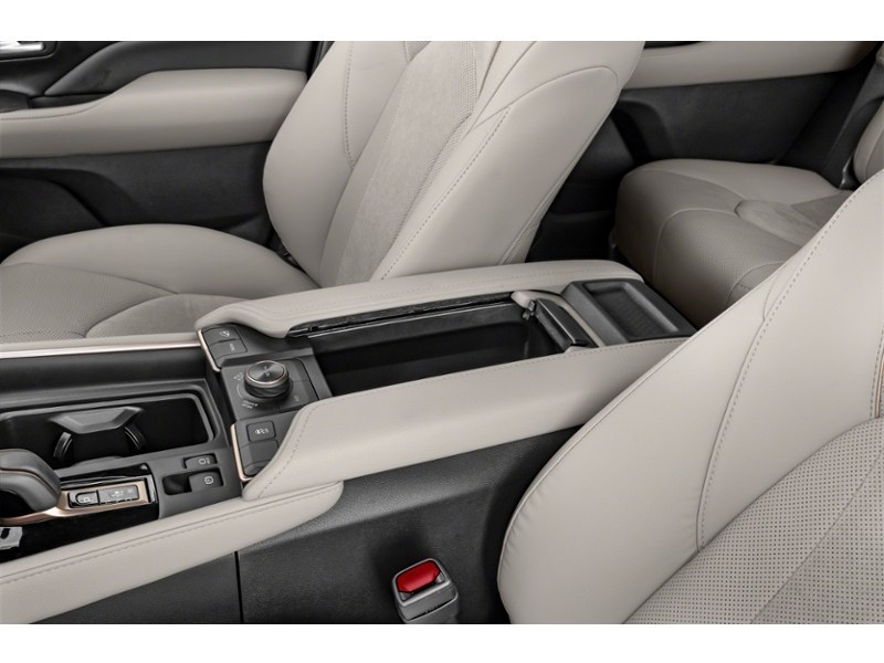 2026 Toyota Grand Highlander Hybrid Hybrid Platinum MAX AWD Interior Shot 7