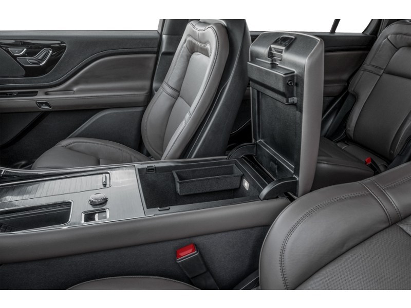 2025 Lincoln Aviator Reserve AWD Interior Shot 7