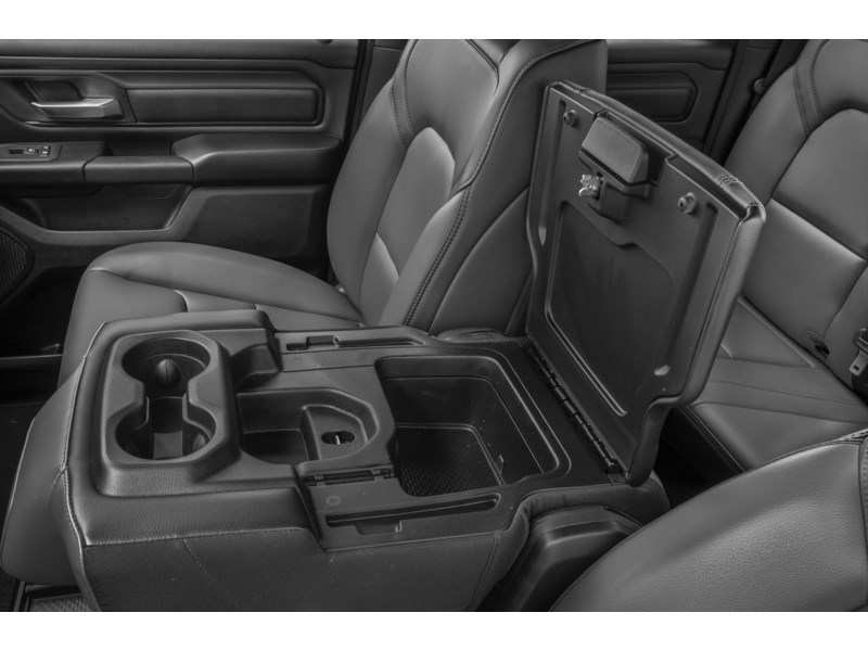 2026 RAM 1500 Express 4x4 Quad Cab 6'4