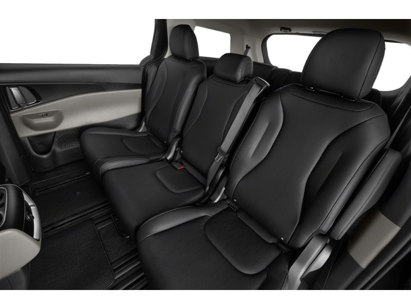 2026 Kia Carnival HEV LX+ FWD Interior Shot 5