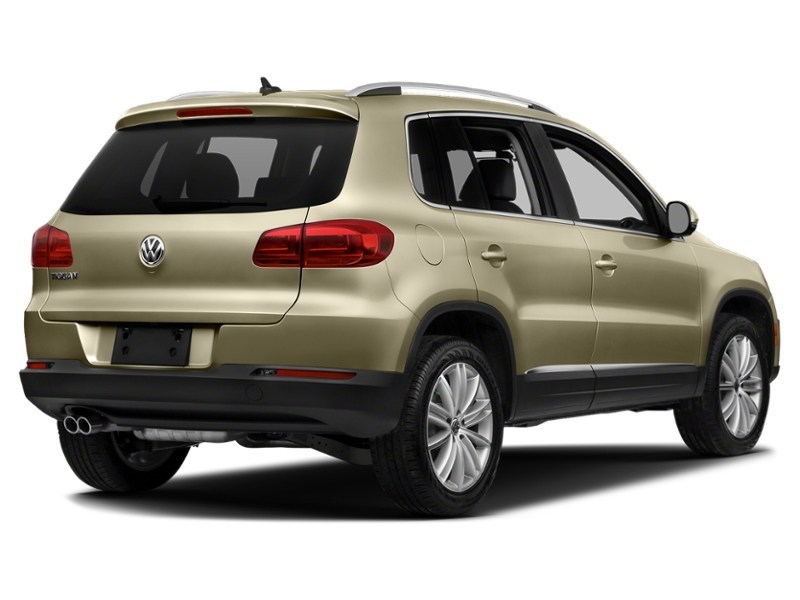 2012 Volkswagen Tiguan 4dr Auto Comfortline 4Motion White Gold Metallic  Shot 24