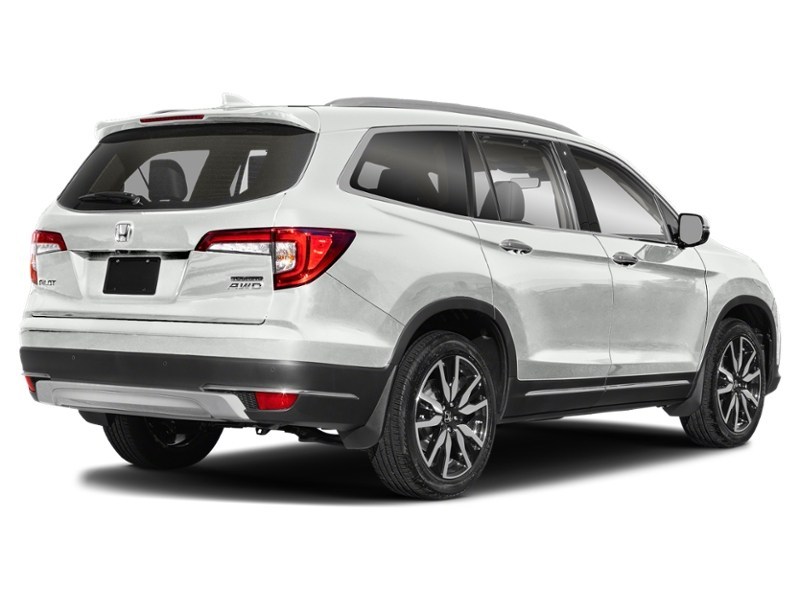 2022 Honda Pilot Touring 7-Passenger AWD Platinum White Pearl  Shot 2