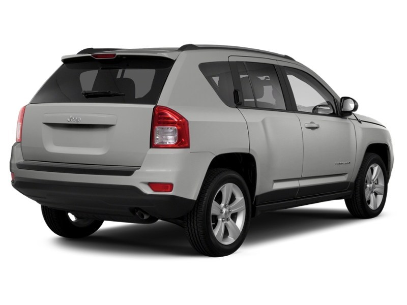 2013 Jeep Compass 4WD 4dr North Bright Silver Metallic Clearcoat  Shot 38