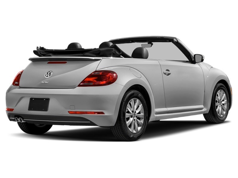 2018 Volkswagen Beetle Trendline Auto White Silver Metallic w/Black Roof  Shot 48