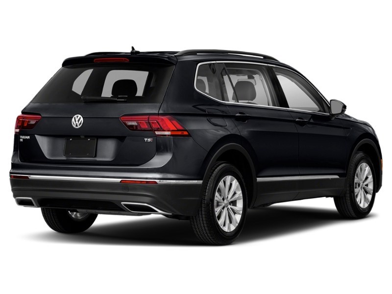2018 Volkswagen Tiguan Trendline FWD Deep Black Pearl  Shot 2