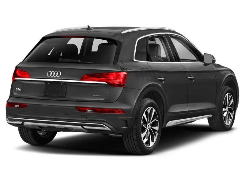 2021 Audi Q5 Komfort 45 TFSI quattro Mythos Black Metallic  Shot 12
