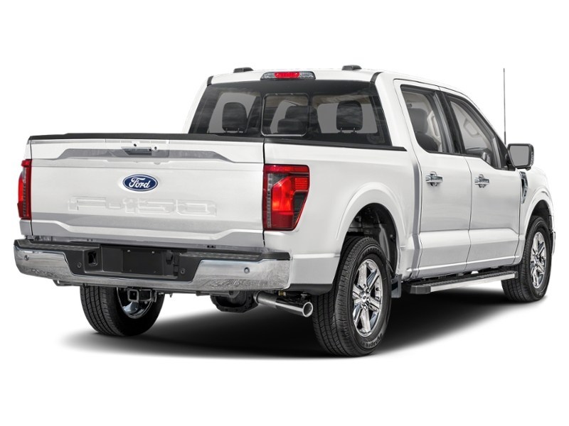 2024 Ford F-150 XLT 4WD SuperCrew 5.5' Box Oxford White  Shot 2