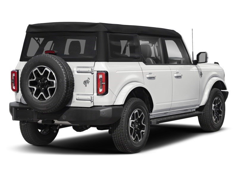 2026 Ford Bronco Outer Banks 4 Door 4x4 Oxford White  Shot 2